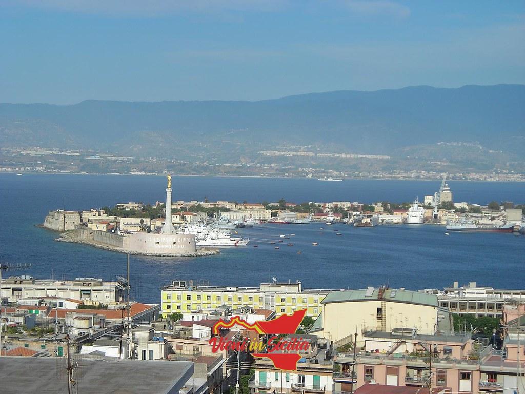 Panorama sulla Madonnina della città di Messina
