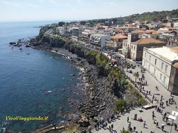 Veduta dal Castello su Aci Castello