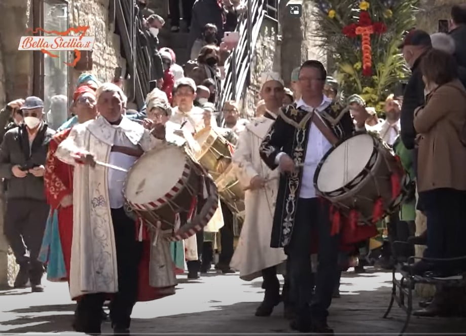 Tamburinari di Gangi